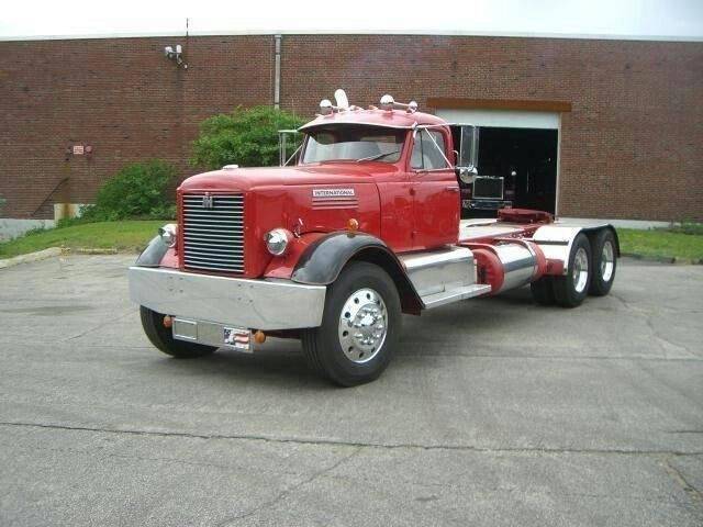 2b90bf5d0e6d5d3e9d19943f8fc0d8b9--international-harvester-truck-semi-trucks.jpg