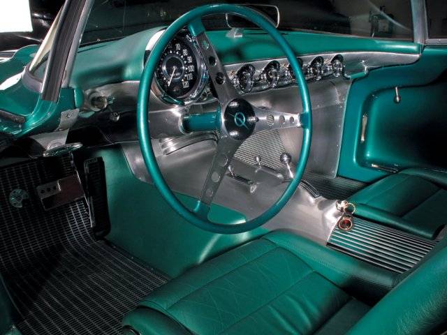 4-1954-pontiac-bonneville-special-motorama-concept-driversinterior.jpg