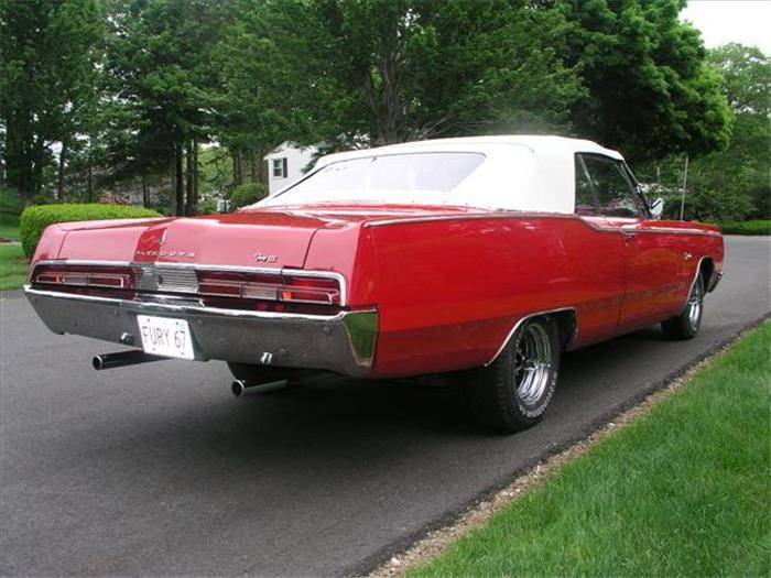 503844_16855611_1967_Plymouth_Fury+III.jpg
