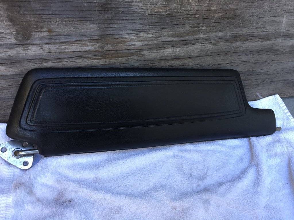 66 68 visor blk 2.JPG