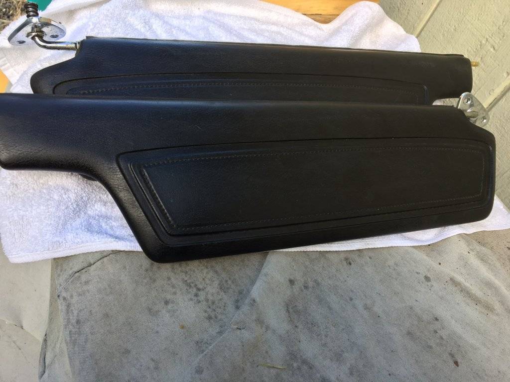 66 68 visor blk 4.JPG