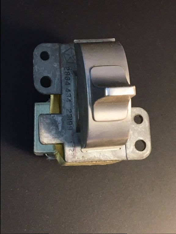 69 71 c body switch front.JPG