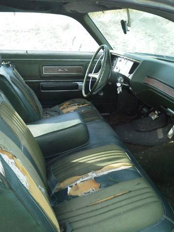 70ply Fury Interior.jpg