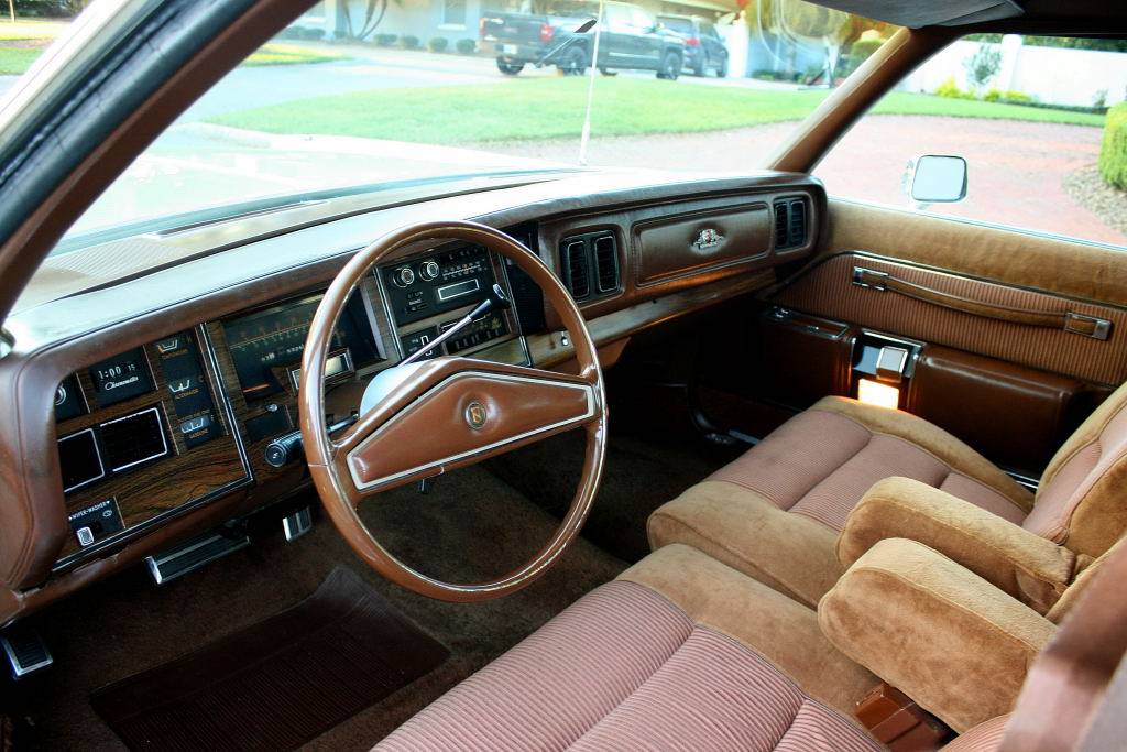 77%20Chrysler%20NYer%20tan031_zpszbmanbnk.jpg