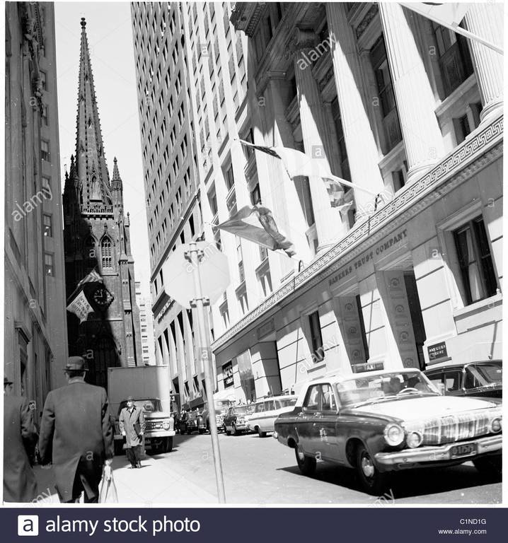 america-1950s-view-of-trinity-church-sandwiched-between-high-rise-C1ND1G.jpg