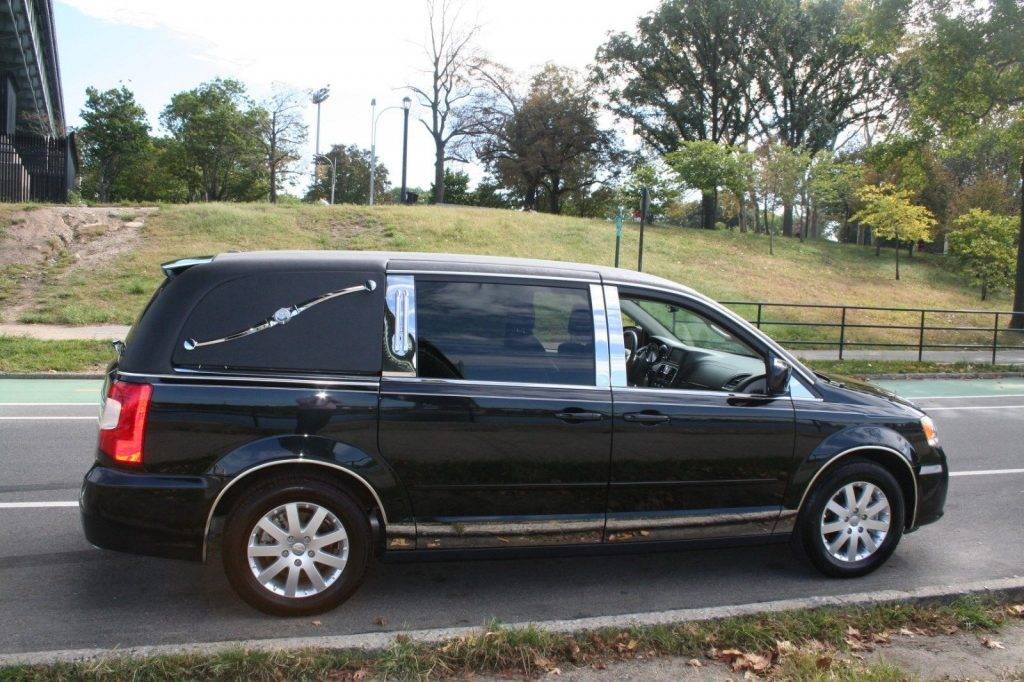 brand-new-2016-chrysler-hearse-for-sale-2017-10-12-2-1024x682.jpg