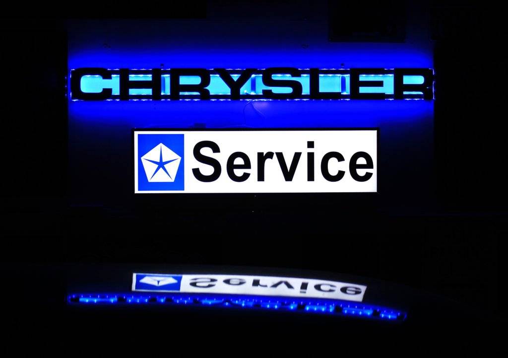 chrysler sign7.JPG