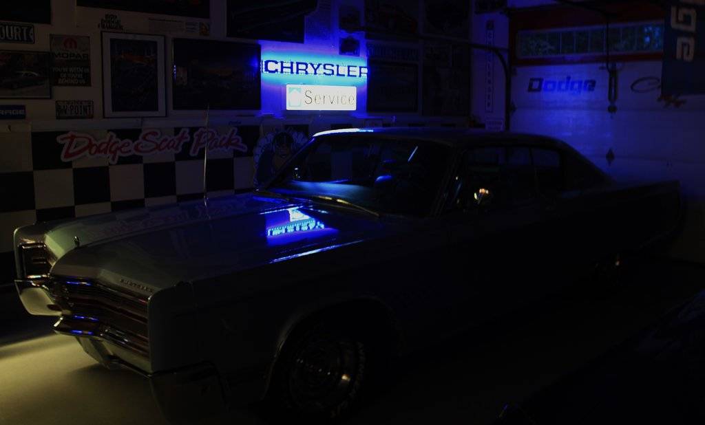 chrysler sign9.JPG