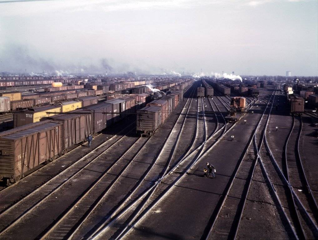 Classification yard at the Chicago & North Western Proviso Yard. December 1942.jpg