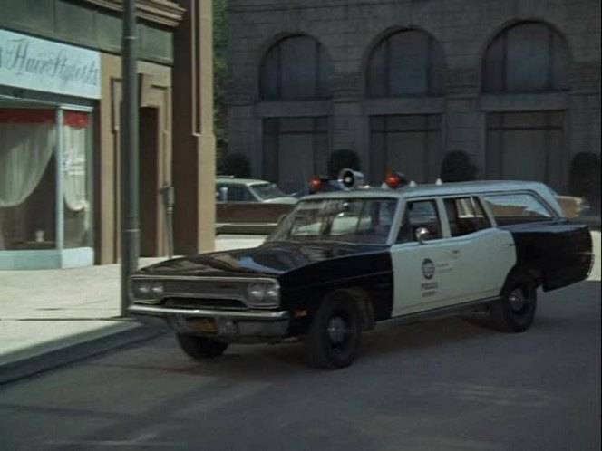 Cop-Cars-Adam12-1970-Plymouth-Belvedere-Wagon.jpg