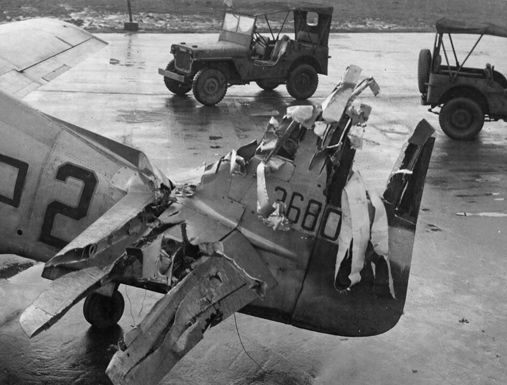 damaged-ww2-airplane.jpg