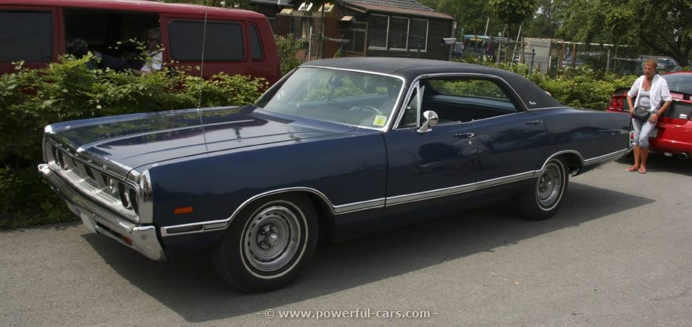 dodge-monaco-1969-2.jpg