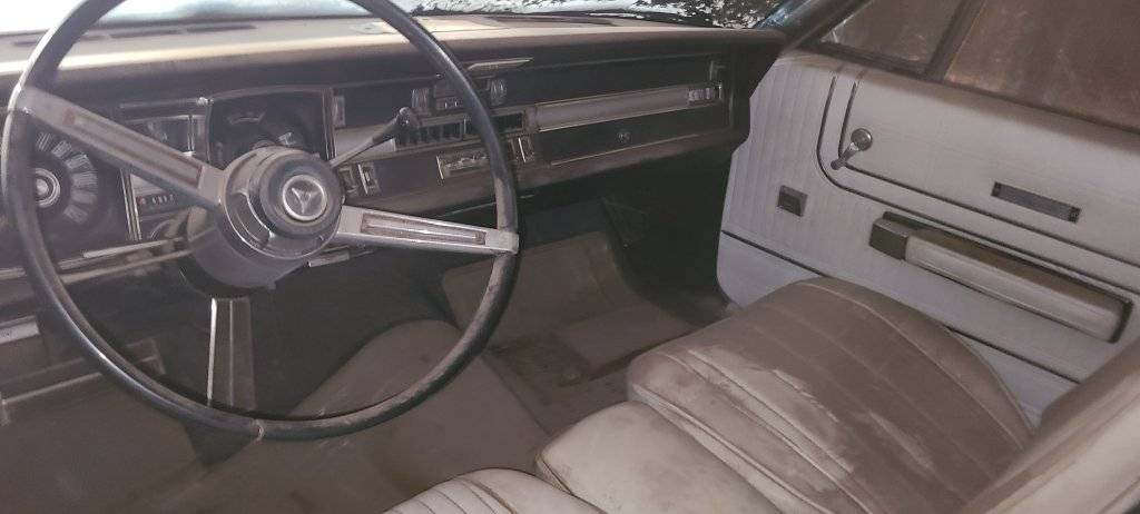 Dodge Monaco 3.jpg