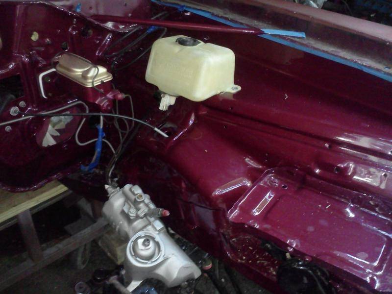 drivers inner fender.jpg