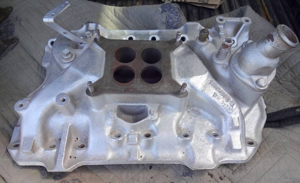 For Sale - POLY 318 4 BBL intake manifold | For C Bodies Only Classic ...