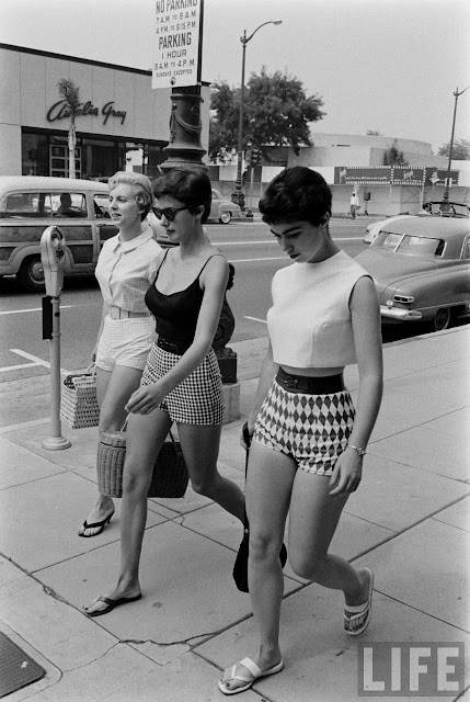 female-short-pants-1950s-0.jpg