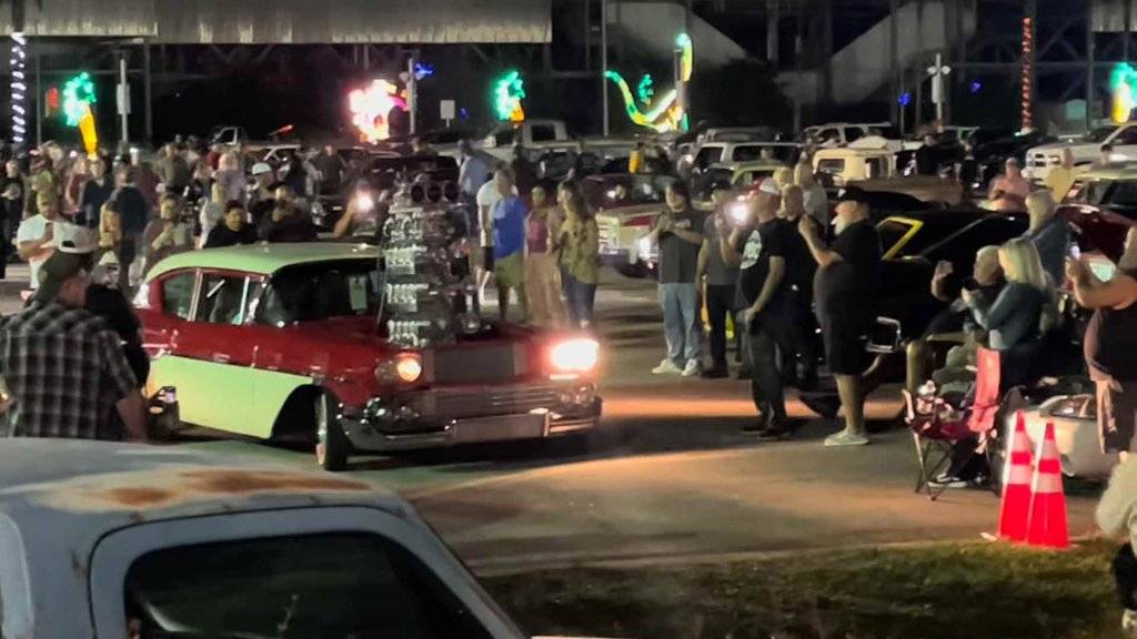 First day at the Daytona Turkey Run.003.Four.Blowers.jpg