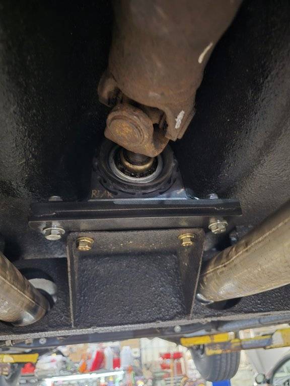 Fixed carrier bearing.jpg