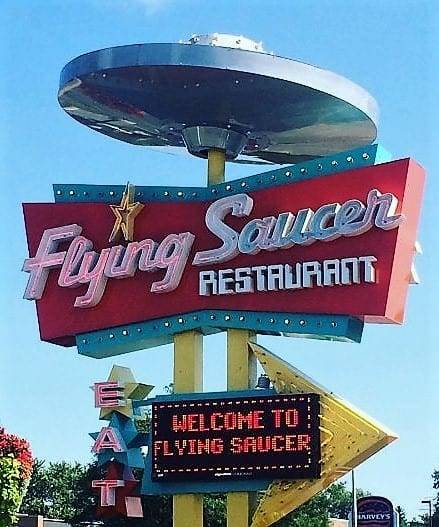 flying-saucier.jpg