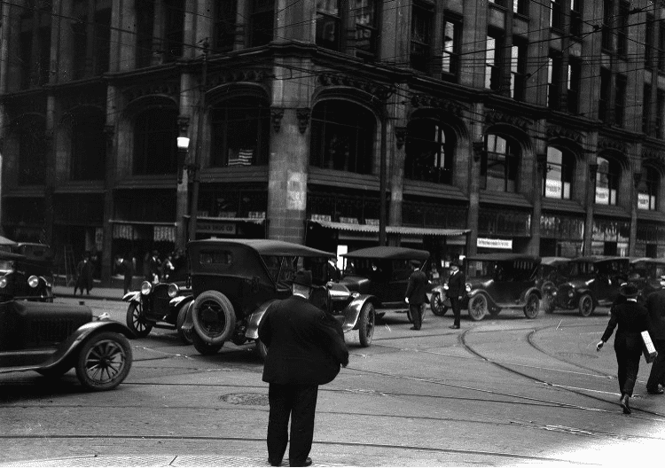 grant-street-and-5th-avenue-pittsburgh-1919-png.png