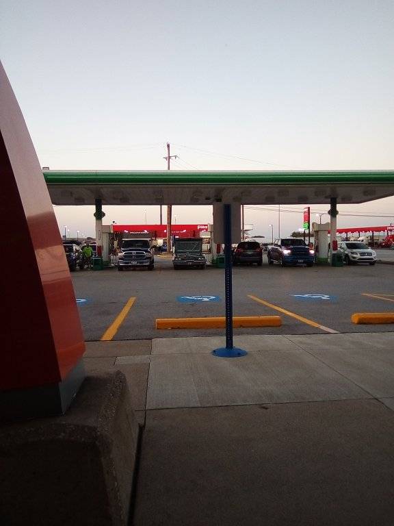 Hailee broke fuel pump .jpg