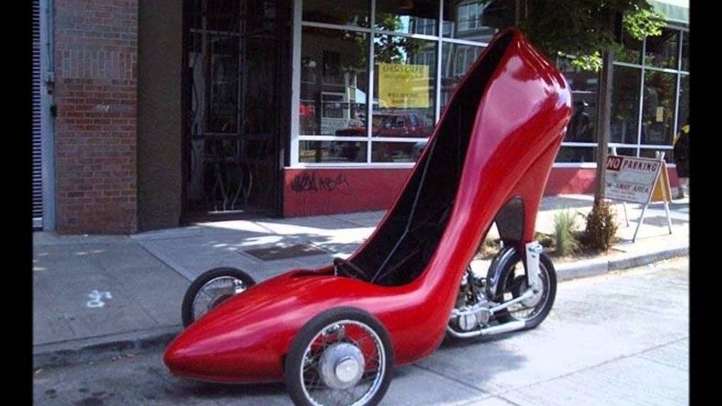 HIGH.HEEL.BIKE.jpg