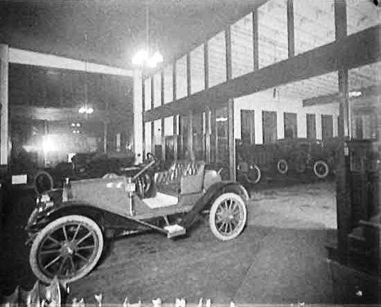 Hudson-plant-interior-1909.jpg