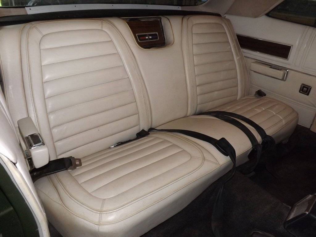 interior rear seat.jpg