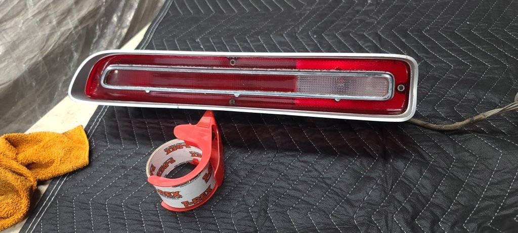 Left tail light 1.jpg