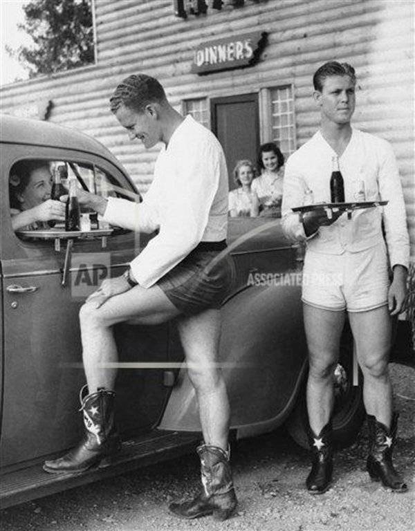male-carhops_ap_1940_lg.jpg