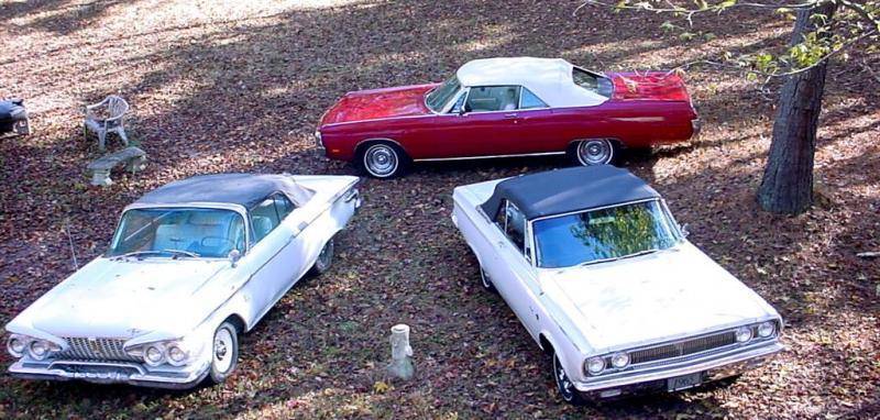 mopars in the yard 5 (Large).jpg