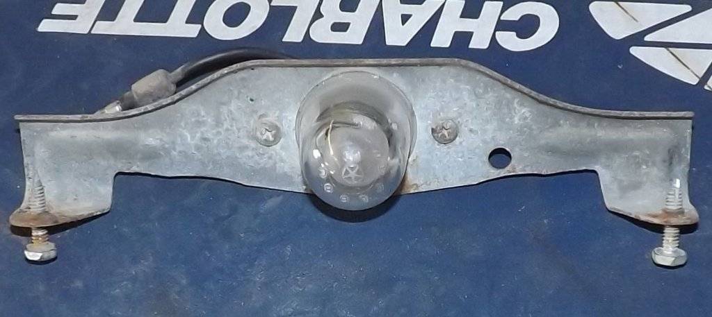 number plate light.jpg