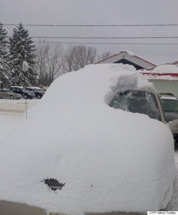 o-ONTARIO-SNOW-COVERED-CAR-570.jpg