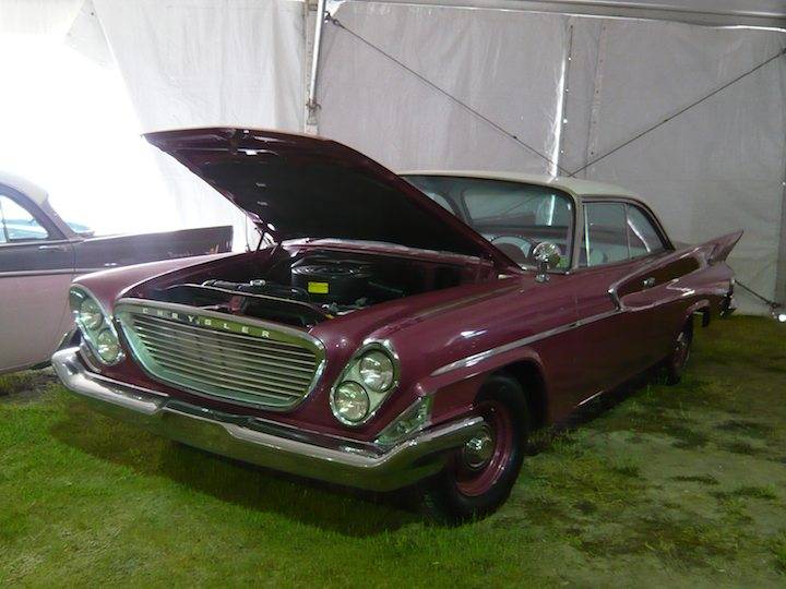 P1090620-058-Chrysler-1961-Newport-2DHT.jpg