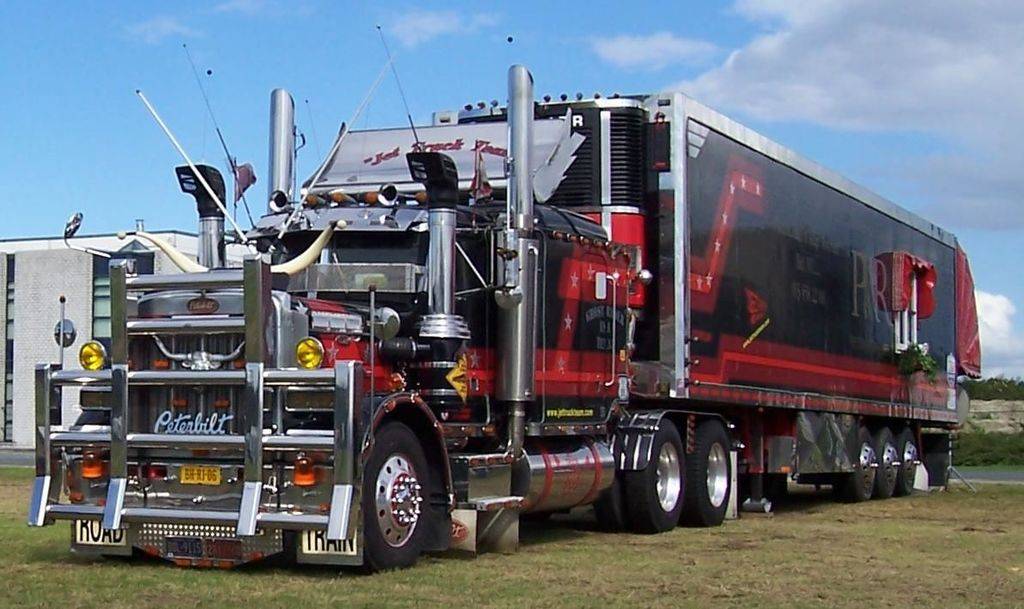 peterbilttrucks19.jpg