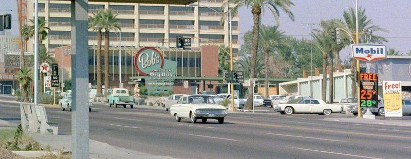 Phoenix1970s_02_700.jpg