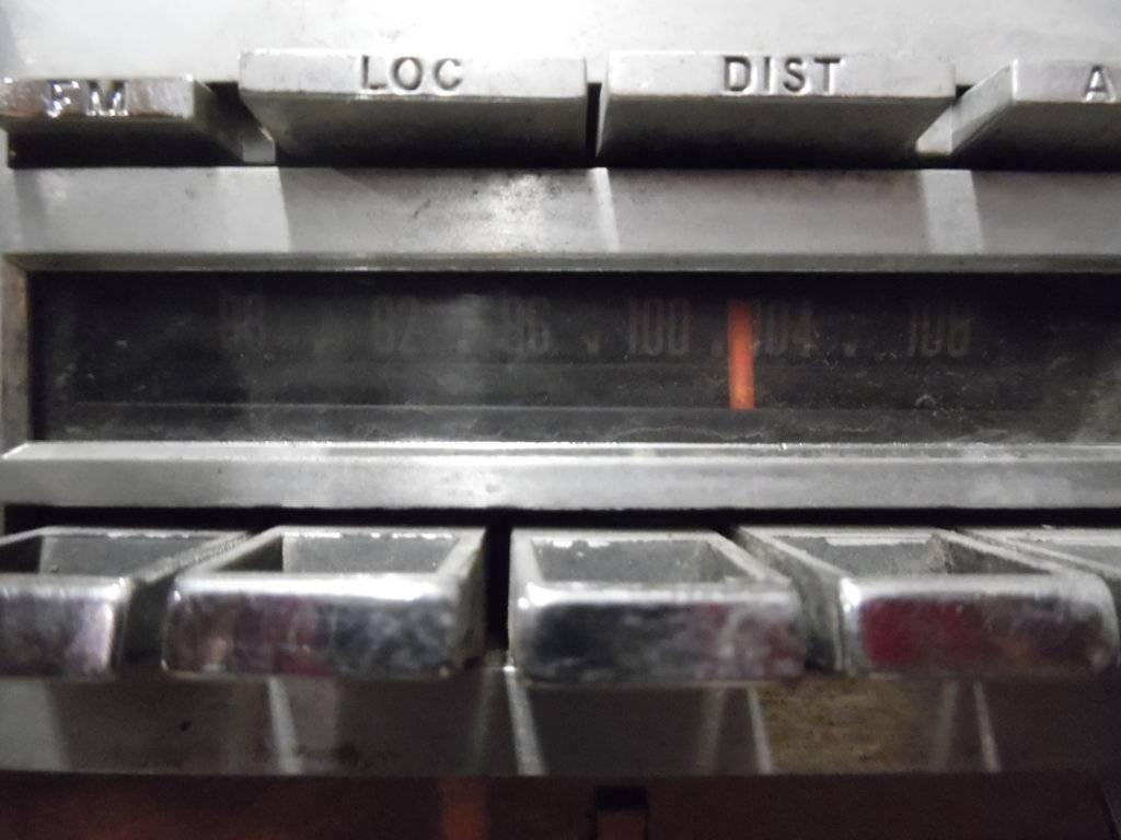 radio and distributor 001.JPG