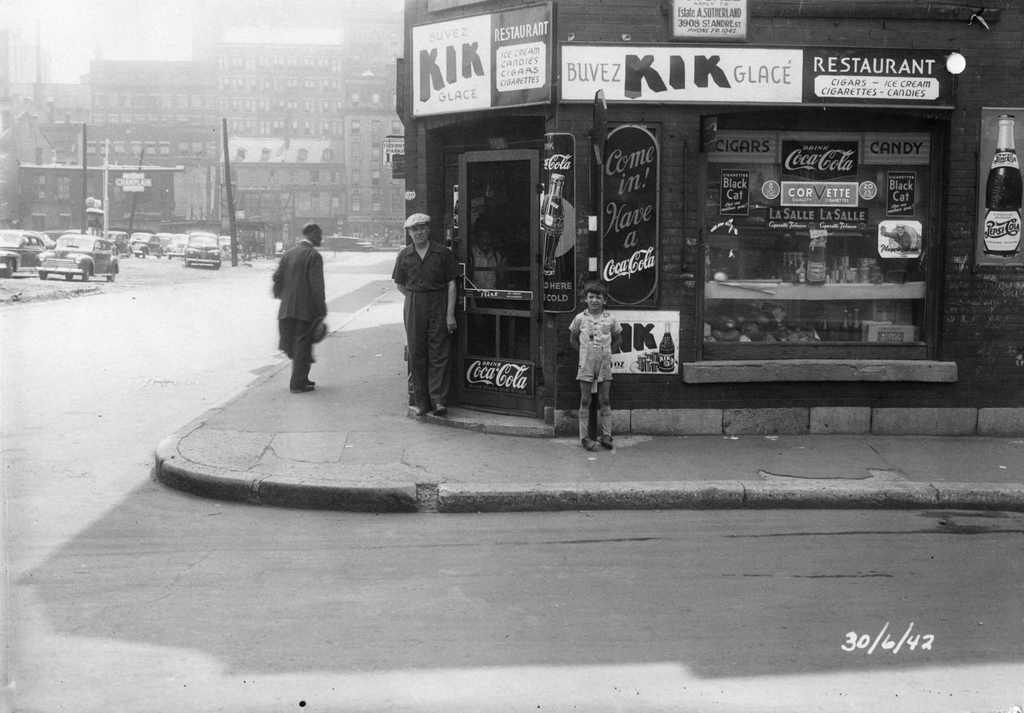 Restaurant_de_Ben_Finkelstein_-_rues_Vitre_et_Saint-Urbain.jpg