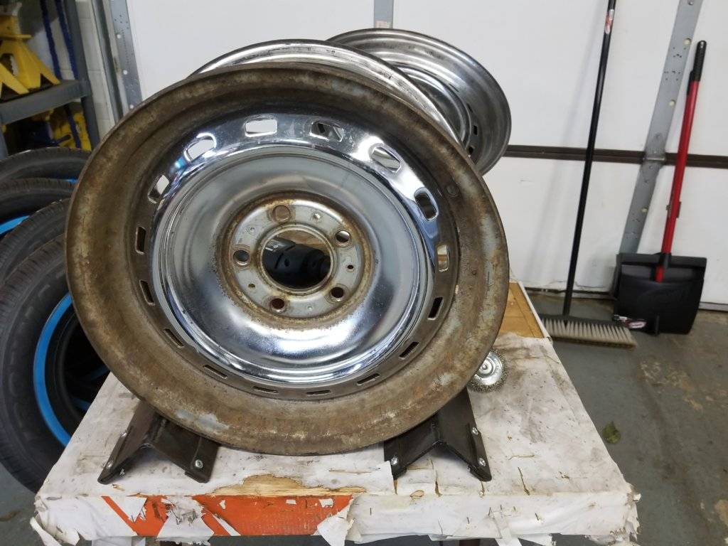 Road wheels before.jpg