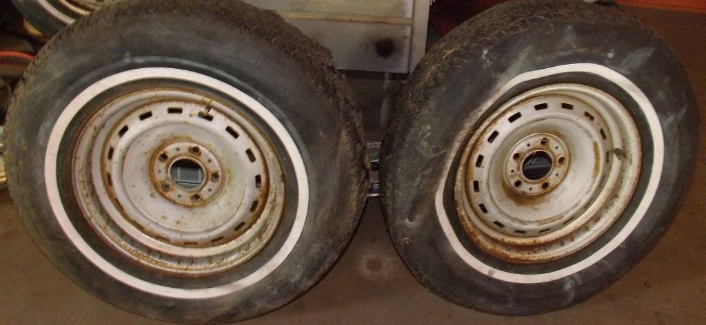 road wheels1.jpg