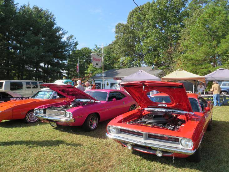 sinclair car show 069.jpg