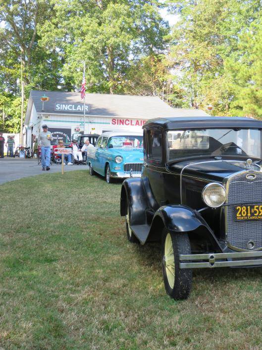 sinclair car show 082.jpg