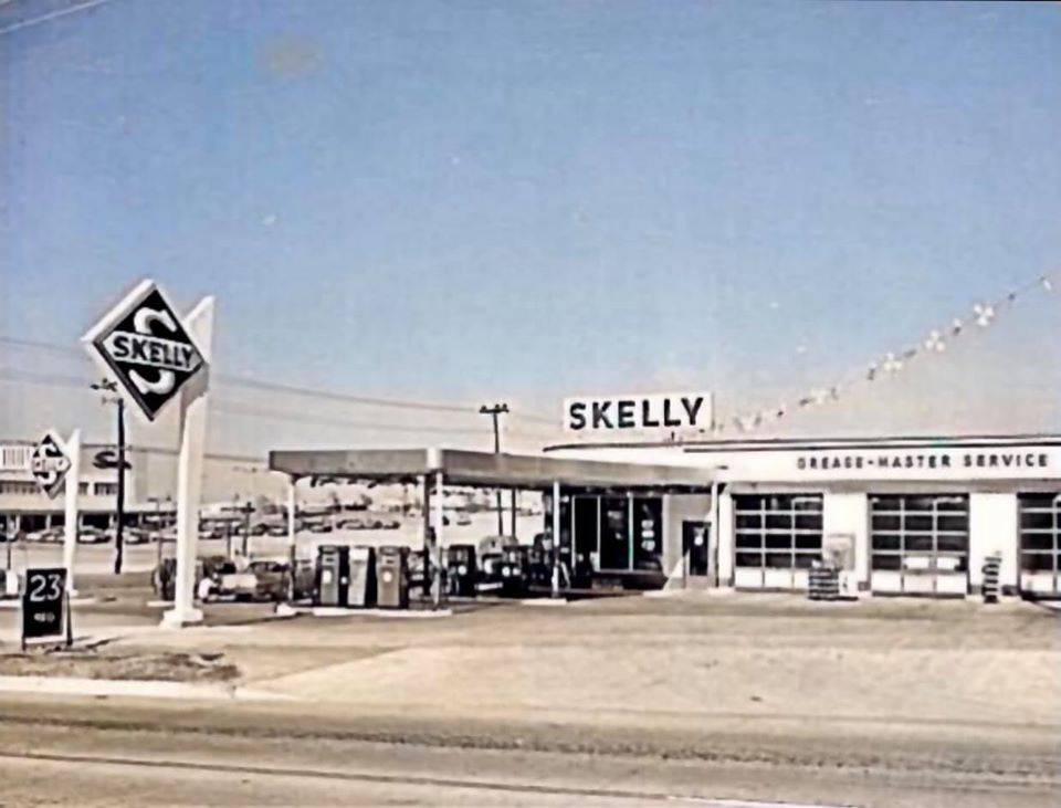 skelly station 21 yale.jpg