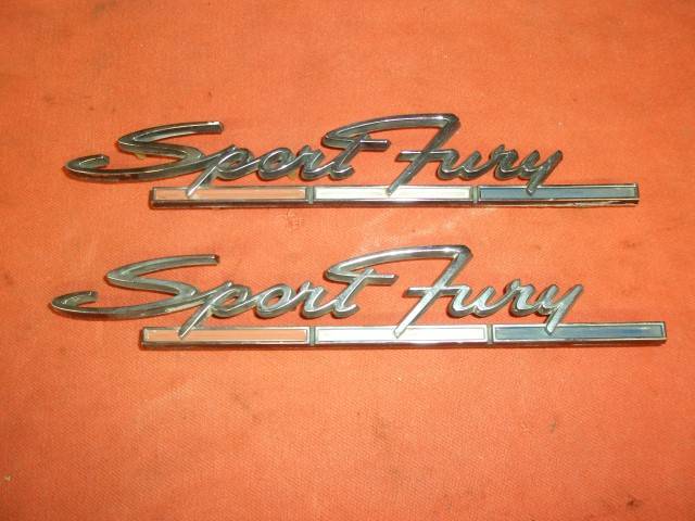 Sport Fury Emblems Sport Fury & 500 001 (Small).JPG