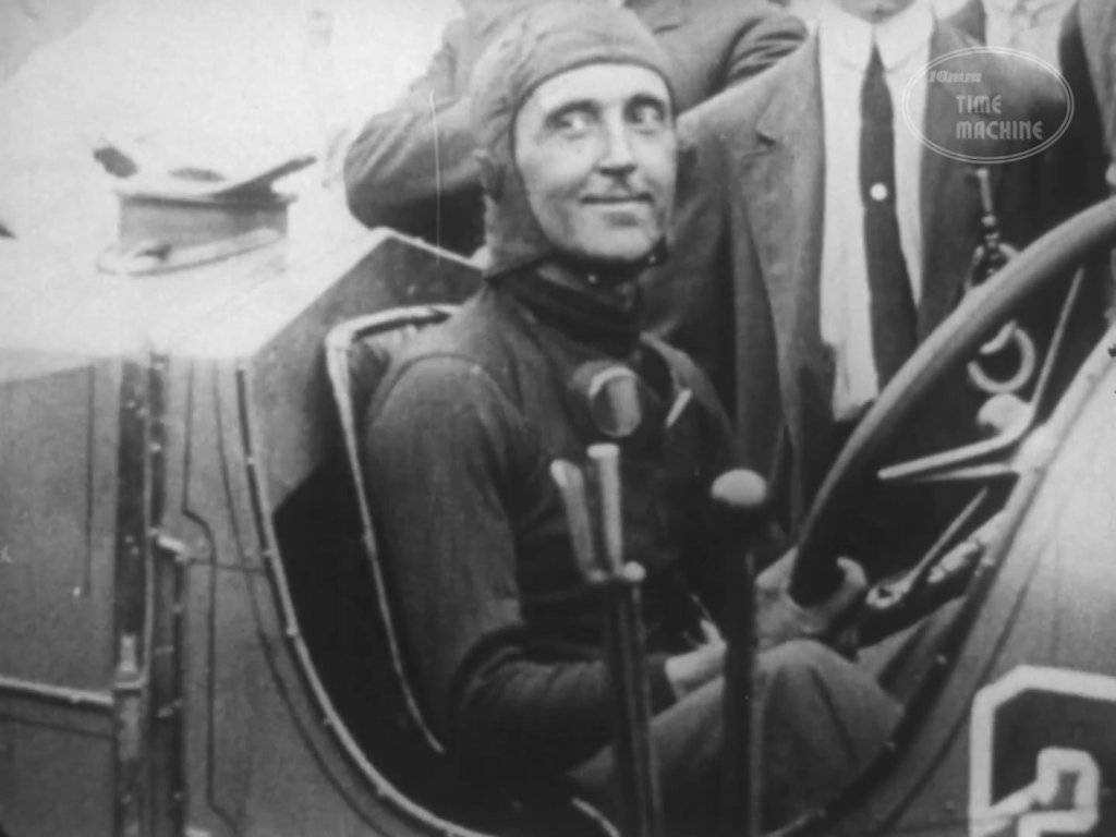 The First Ever Indianapolis 500 (1911) Film Footage 16mm Film Scan - 16mm Time Machine (1080p,...jpg