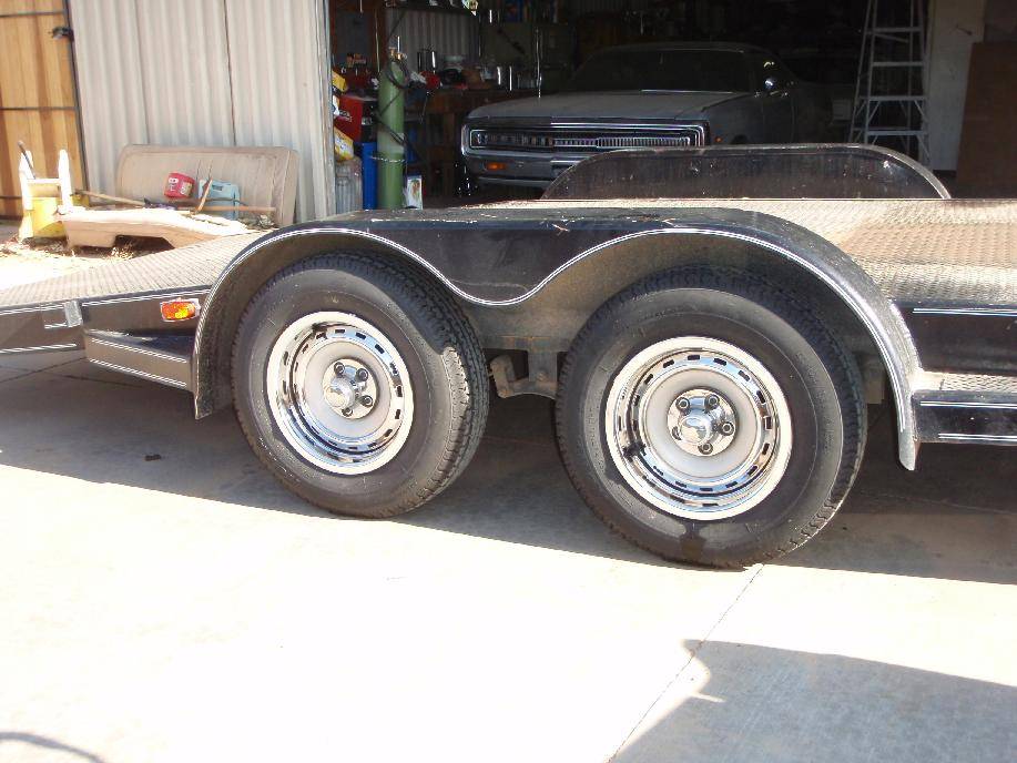 TRAILERWHEELS2.JPG