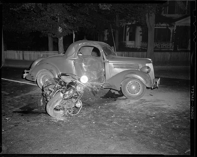 Vintage-Car-Accidents-Motorcycle-crash-into-the-side-of-a-car-1940s.jpg