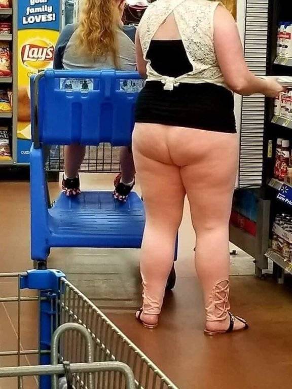 WALMART.BARE.***.FATTY.jpg