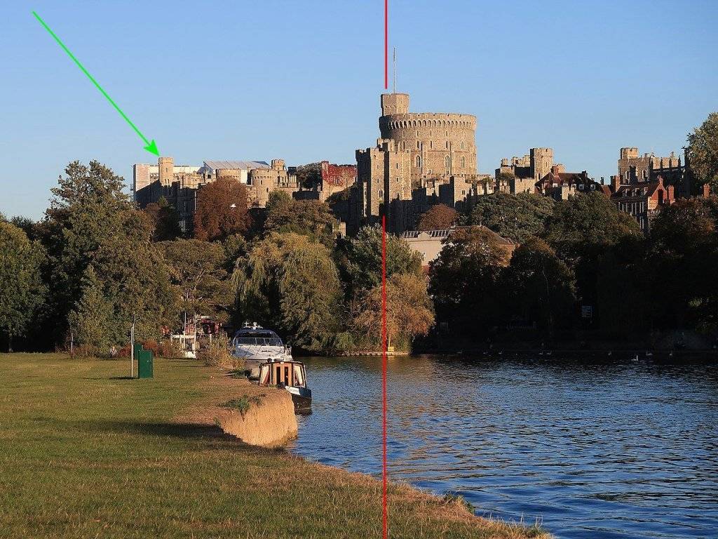 Windsor_Castle,_across_the_River_Thames.jpg