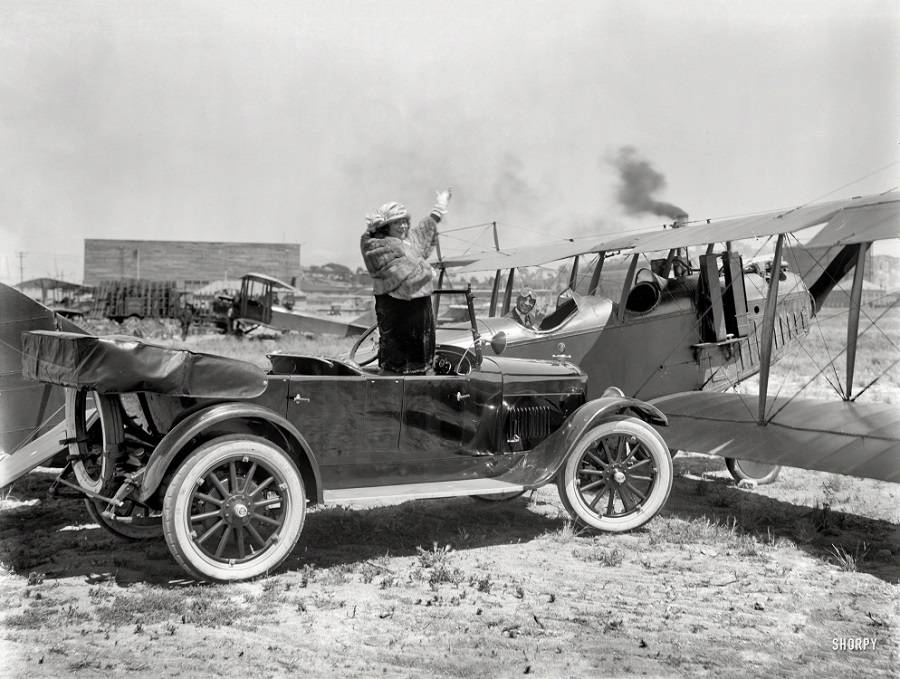 women-cars-1920s-14.jpg